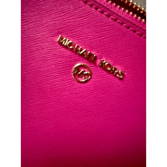 Michael Kor Jet Set Charm wild Berry studded pink purse New - Picture 5 of 12